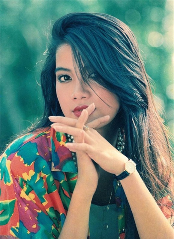 thoi trang sao viet thoi xua: khong dao keo truong ngoc anh van dep 