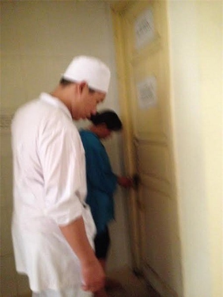 benh nhan phai dong truoc 220 nghin moi duoc di ve sinh o benh vien - 6