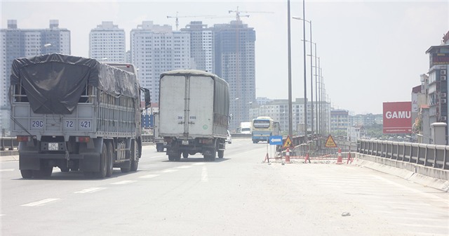 lao xuống từ đường trên cao, góc cụt đường trên cao, đường vành đai 3, Pháp Vân