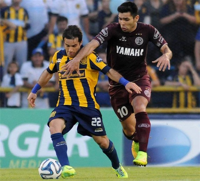 Điểm mặt những chú lùn khó tin nhất trong bóng đá hiện đại - Ảnh 7.