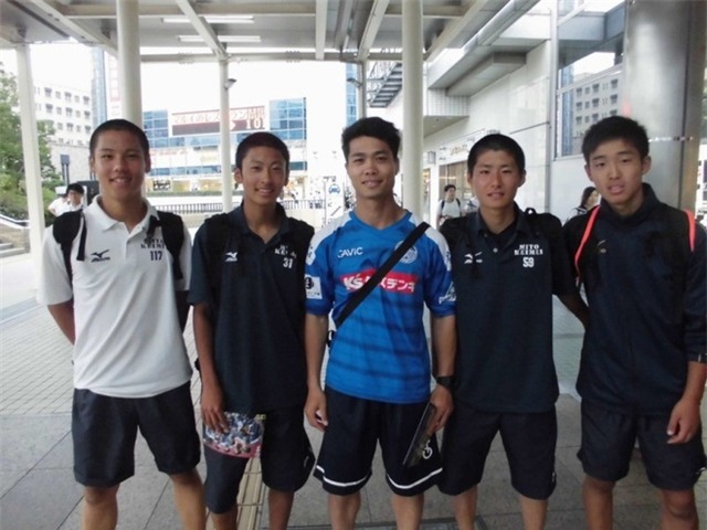 Bầu Đức sang Nhật kiểm tra, Công Phượng có gì báo cáo? - Ảnh 4.