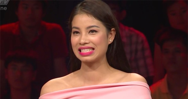 Phạm Hương lại bị dân mạng đào mộ clip dừng cuộc chơi vì câu hỏi dành cho học sinh lớp 5 - Ảnh 2.