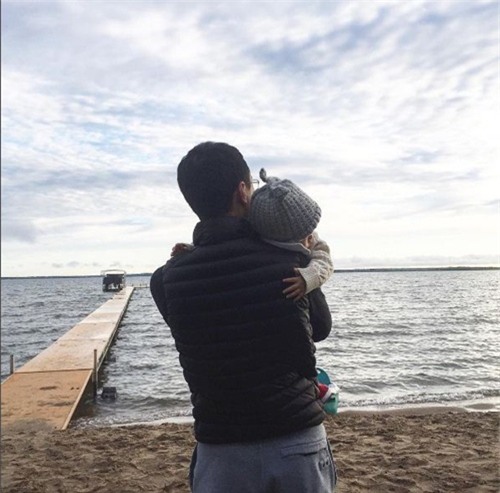 chong ha tang hanh phuc khoe anh vo con - 2