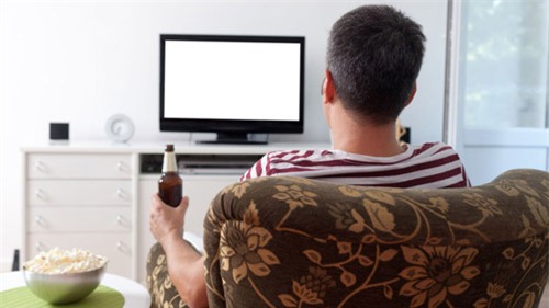 Xem TV cũng có thể gây chết người - 1