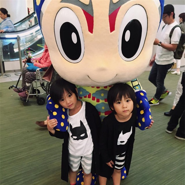 Hai anh em sinh đôi chỉ mới 5 tuổi này đang làm mưa làm gió Instagram vì quá dễ thương! - Ảnh 28.