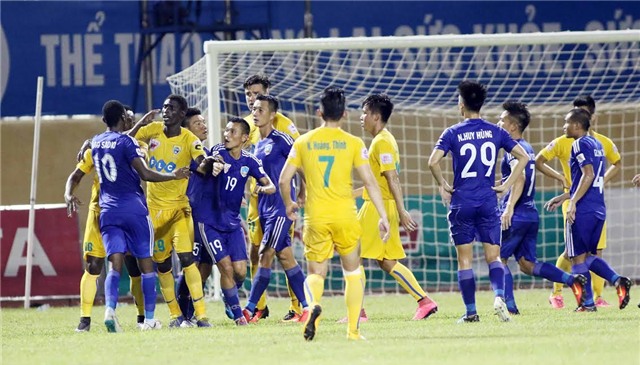 V-League, trọng tài bị chỉ trích, VFF, Nguyễn Hải Hường, Chủ tịch VFF, Mai Liêm Trực, tuyển Việt Nam, vòng 17 V-League 2016