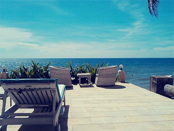 Shade Resort