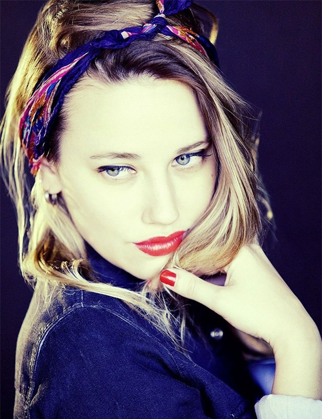 Bạn gái bom tấn đắt giá Higuain chỉ là một cô sinh viên vô danh - Ảnh 3.