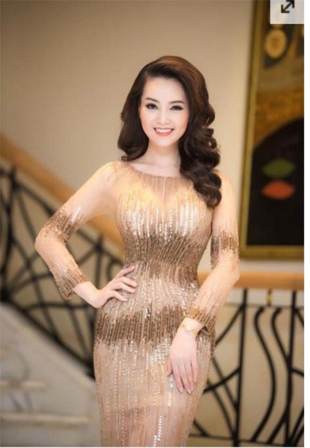 Thời trang, Á hậu Thụy Vân, MC, Á hậu, Chuyển động 24h, VTV, truyền hình