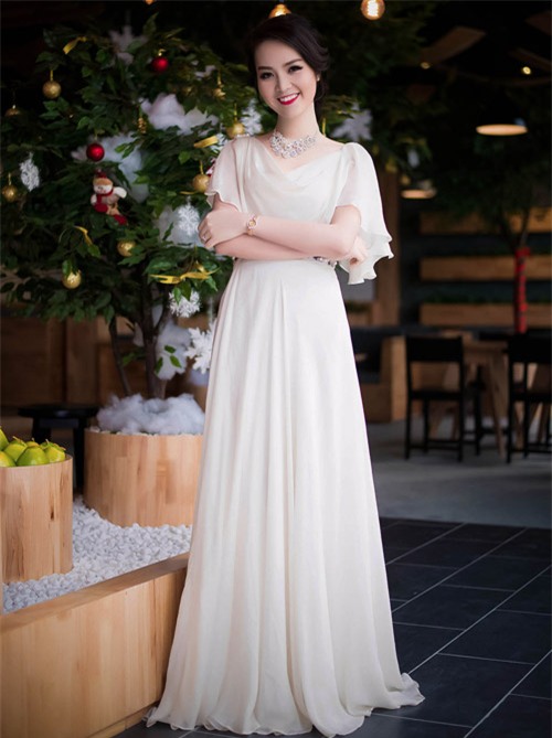 Thời trang, Á hậu Thụy Vân, MC, Á hậu, Chuyển động 24h, VTV, truyền hình