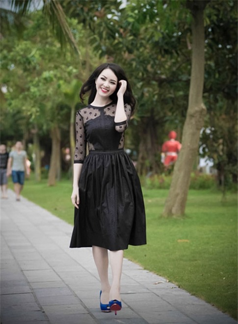 Thời trang, Á hậu Thụy Vân, MC, Á hậu, Chuyển động 24h, VTV, truyền hình