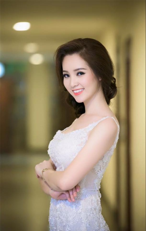 Thời trang, Á hậu Thụy Vân, MC, Á hậu, Chuyển động 24h, VTV, truyền hình