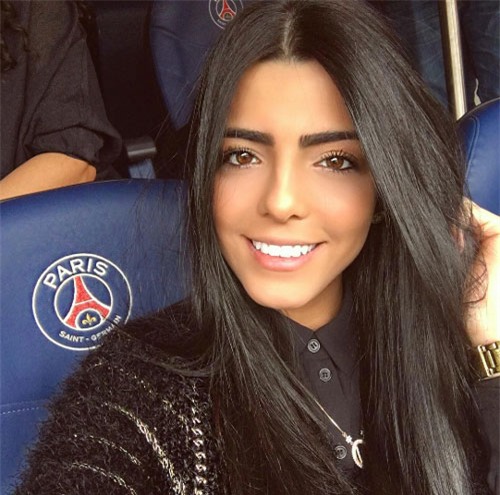 tien ve lucas moura khoe ban gai tuyet sac hinh anh 3