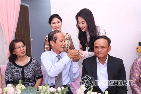 Hoa hậu Thu Vũ đính hôn 2