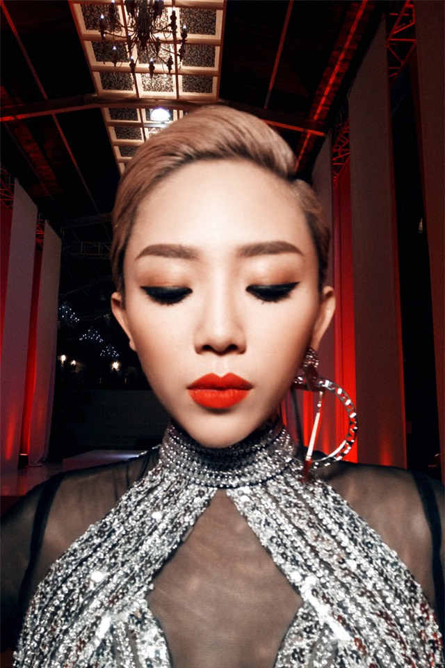 Tóc Tiên mặc gợi cảm, quyến rũ tại hậu trường The Face - Ảnh 8.