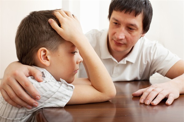 6 ứng xử khôn ngoan của cha mẹ khi con cái thất bại