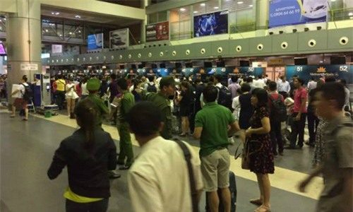 san-bay-noi-bai-tan-son-nhat-bi-tin-tac-tan-cong-1