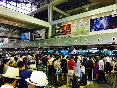 san-bay-noi-bai-tan-son-nhat-bi-tin-tac-tan-cong