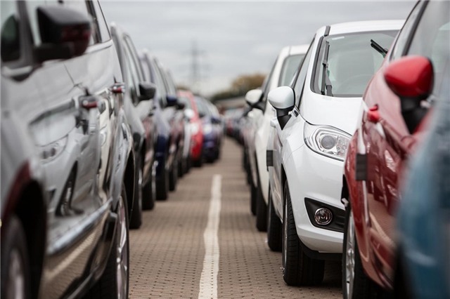 Ô tô, xe nhập khẩu chính hãng, xe nhập khẩu không chính hãng, xe hỏng hóc, thay thế linh kiện,Nga