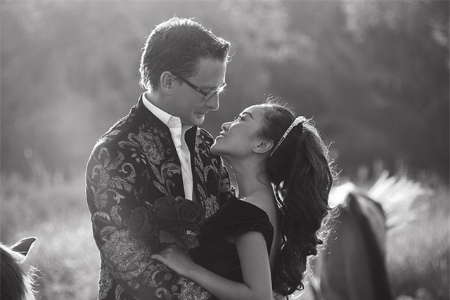 Đoan Trang tung ảnh cưới chưa từng tiết lộ cùng chồng Tây mừng kỷ niệm 4 năm ngày cưới - Ảnh 3.