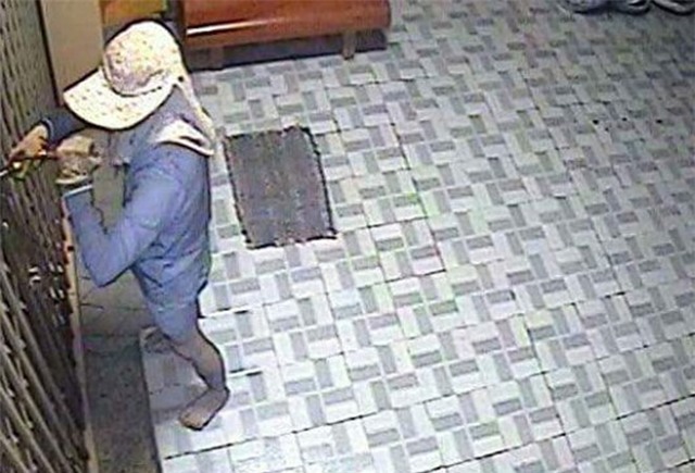 Bang trom chuyen gom vang vao bao de vac di o mien Tay hinh anh 2