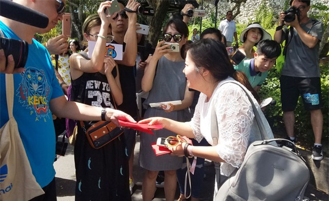 Cặp đôi Hoa - Như trao nhau nụ hôn siêu ngọt ngào, Triệu Vy cuối cùng cũng đã xuất hiện rồi! - Ảnh 11.