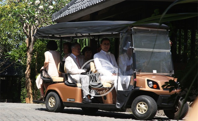 Cặp đôi Hoa - Như trao nhau nụ hôn siêu ngọt ngào, Triệu Vy cuối cùng cũng đã xuất hiện rồi! - Ảnh 8.