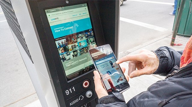 Tram Wi-Fi mien phi o New York thanh noi xem phim khieu dam hinh anh 1