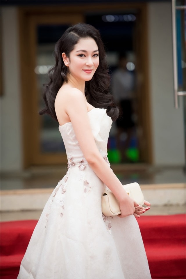 hoa hau viet nam 2016: 1, 2 tham chi 3 con, ho van dep xuat sac - 10