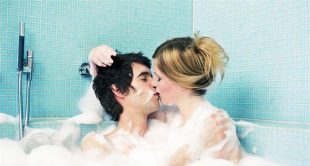 6 dia diem trong nha qua ban va nguy hiem de ban lam “chuyen ay” - 1