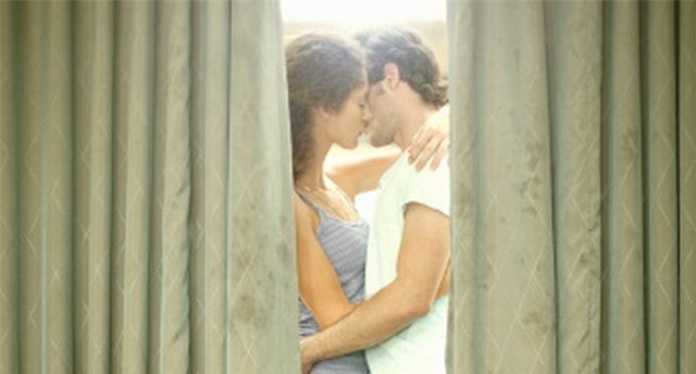 6 dia diem trong nha qua ban va nguy hiem de ban lam “chuyen ay” - 2