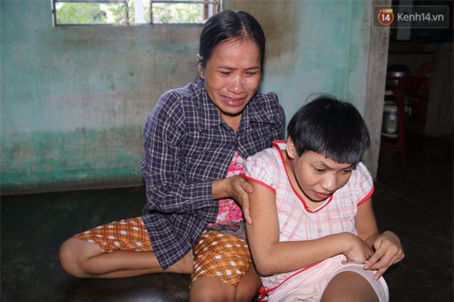 Người phụ nữ nhốt 2 con trong chuồng: “25 năm nay tôi chỉ mong được một lần được nghe tiếng gọi mẹ” - Ảnh 15.