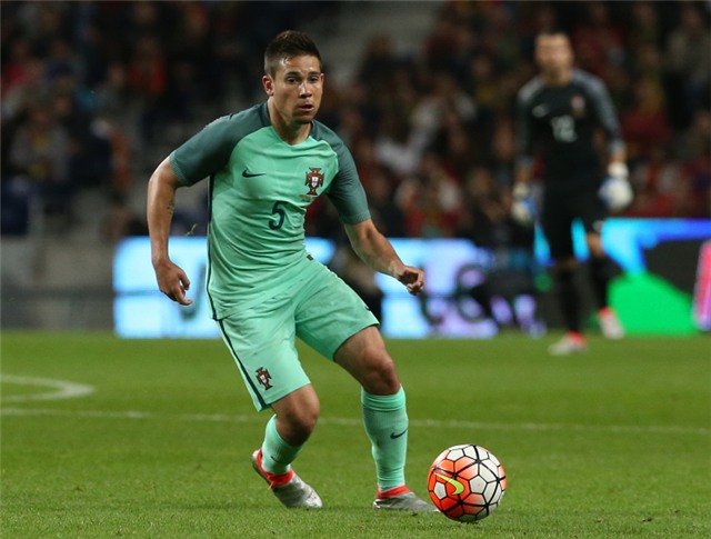 Raphael Guerreiro là món hời của Dortmund