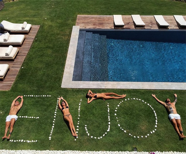 Người đàn ông 49 tuổi khiến cả thế giới kinh ngạc bởi thân hình quyến rũ, tràn đầy năng lượng - Ảnh 14.