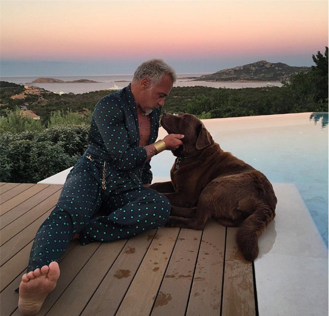 Người đàn ông 49 tuổi khiến cả thế giới kinh ngạc bởi thân hình quyến rũ, tràn đầy năng lượng - Ảnh 11.