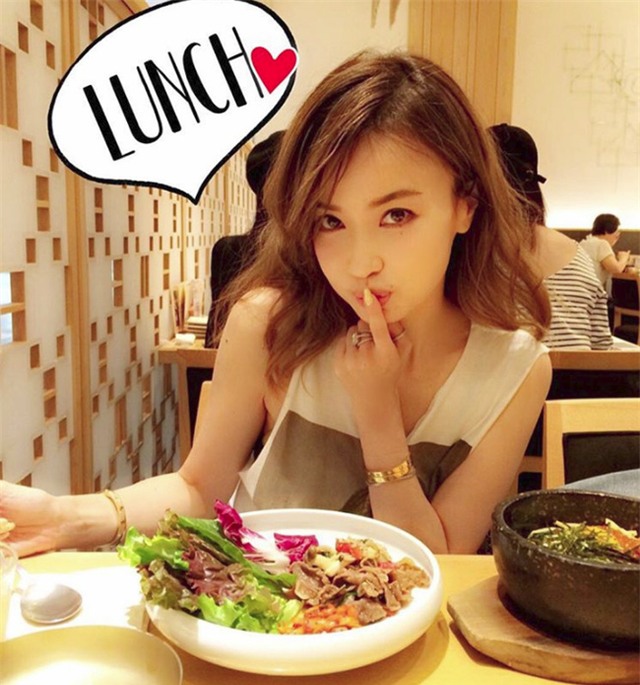 Không ai có thể tin được người mẫu Nhật này đã 45 tuổi - Ảnh 15.