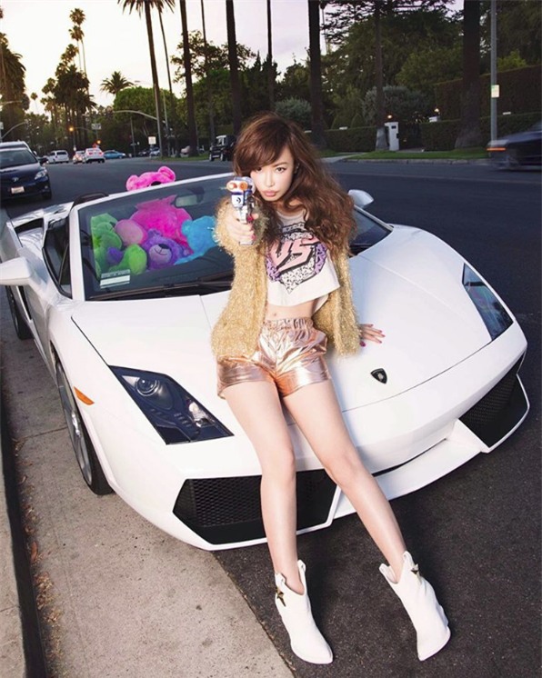 Không ai có thể tin được người mẫu Nhật này đã 45 tuổi - Ảnh 4.