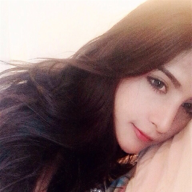 Thêm một bông hồng lai ở Thái Lan khiến bạn phải thốt lên: Con lai ai cũng đẹp! - Ảnh 2.