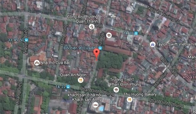 Hà Nội: Sập nhà 4 tầng giữa phố Cửa Bắc, 2 người tử vong - Ảnh 1.