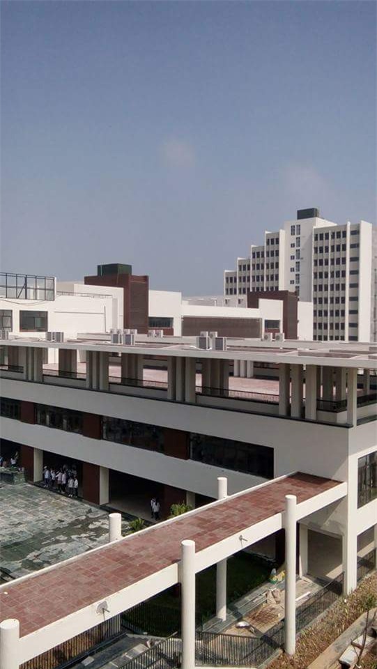 Hình ảnh Cận cảnh ngôi trường THPT hiện đại nhất Việt Nam số 3