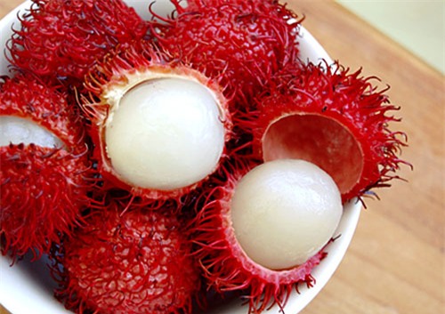 Làm đẹp, ngừa ung thư với quả chôm chôm