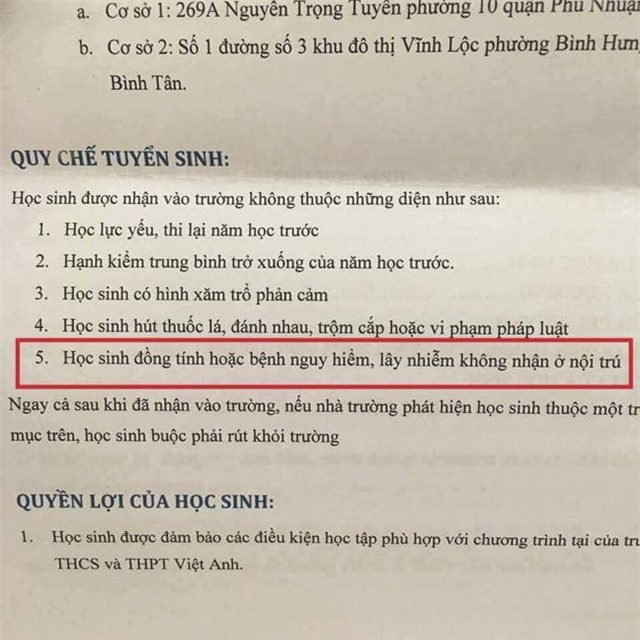 TP.HCM: Buc xuc vi truong khong nhan hoc sinh dong tinh