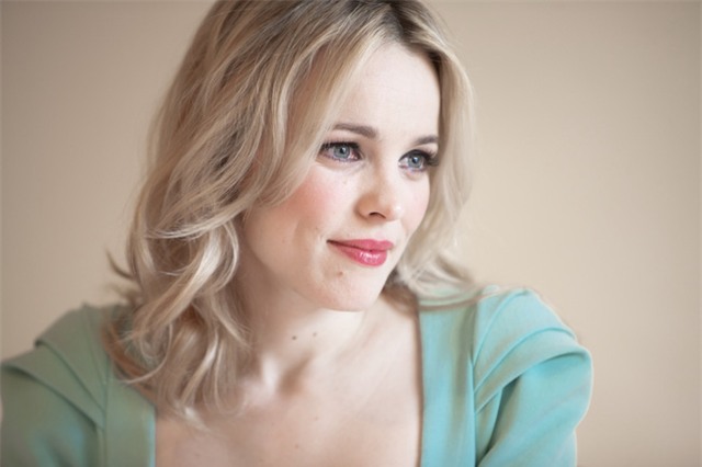 Không phải chỉ có người nguyên thủy mà 6 ngôi sao Hollywood này cũng... mù công nghệ không kém - Ảnh 3.