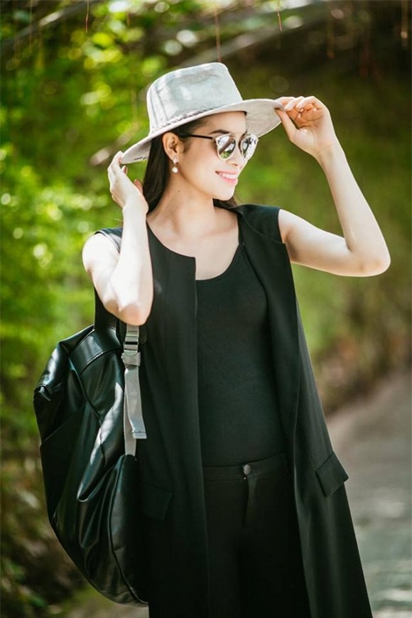 Phạm Hương 1