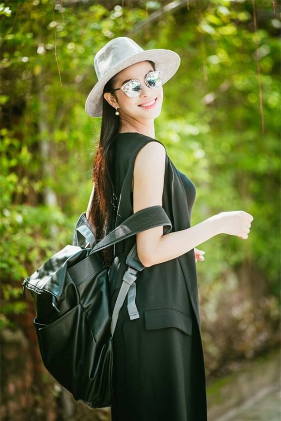 Phạm Hương 4
