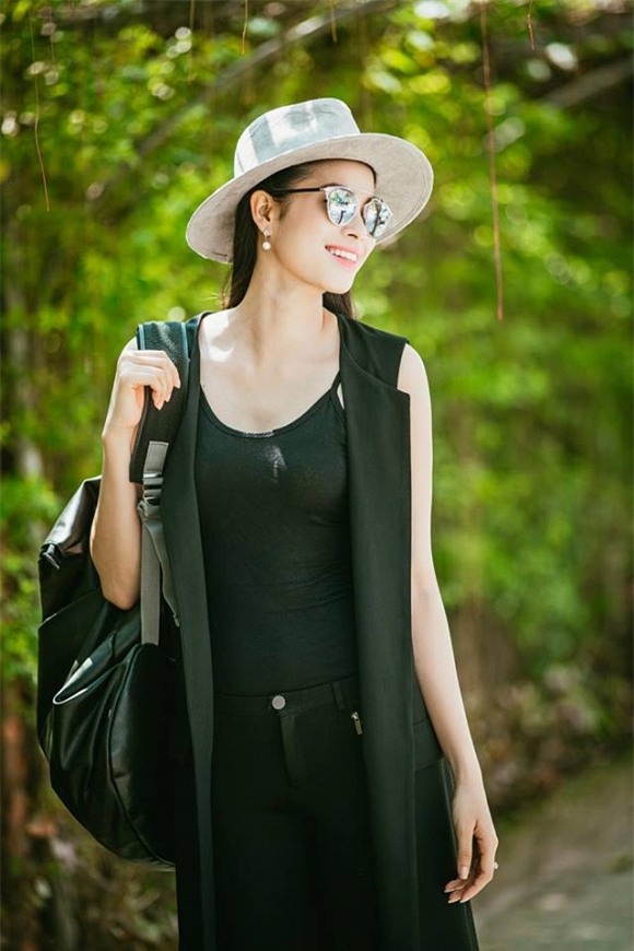Phạm Hương 8