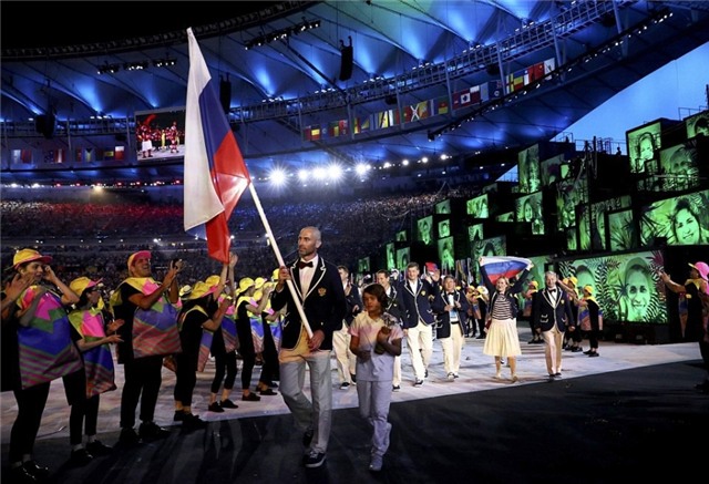 Phao hoa, ky xao anh sang ruc ro dem khai mac Olympics Rio hinh anh 16