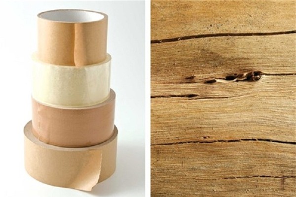 Chỉ cần miếng dằm còn hơi nhô ra khỏi da, bạn có thể loại bỏ nó mà không cần kẹp hay kim. Bạn dán băng dính lên khu vực da này, chà xát cho băng dán dính chặt vào da và miếng dằm. Kéo giựt miếng băng ra và mảnh dằm có thể bị lôi đi theo. Cách này đặc biệt hiệu quả nếu bạn bị nhiều mảnh dằm nhỏ găm vào cùng lúc.