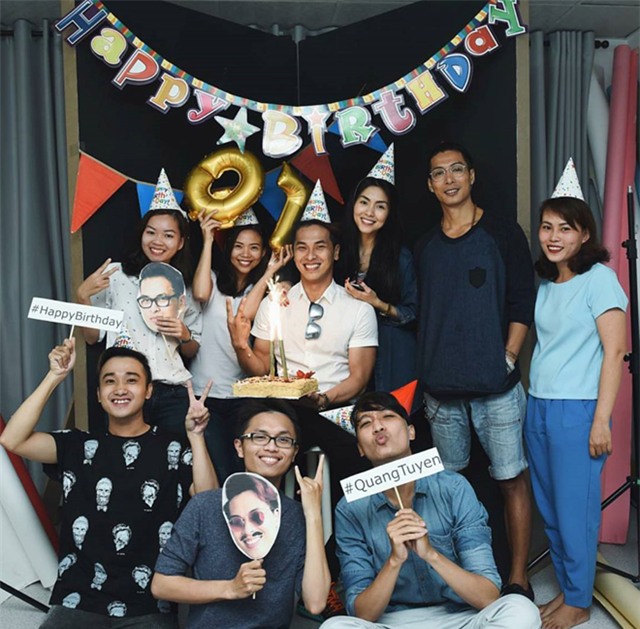 Vo chong Tang Thanh Ha khoe anh hen ho ban dem hinh anh 6