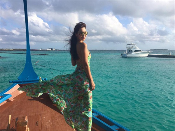 ha-anh-tao-bao-ban-nude-truoc-ong-kinh-cua-ong-xa-7